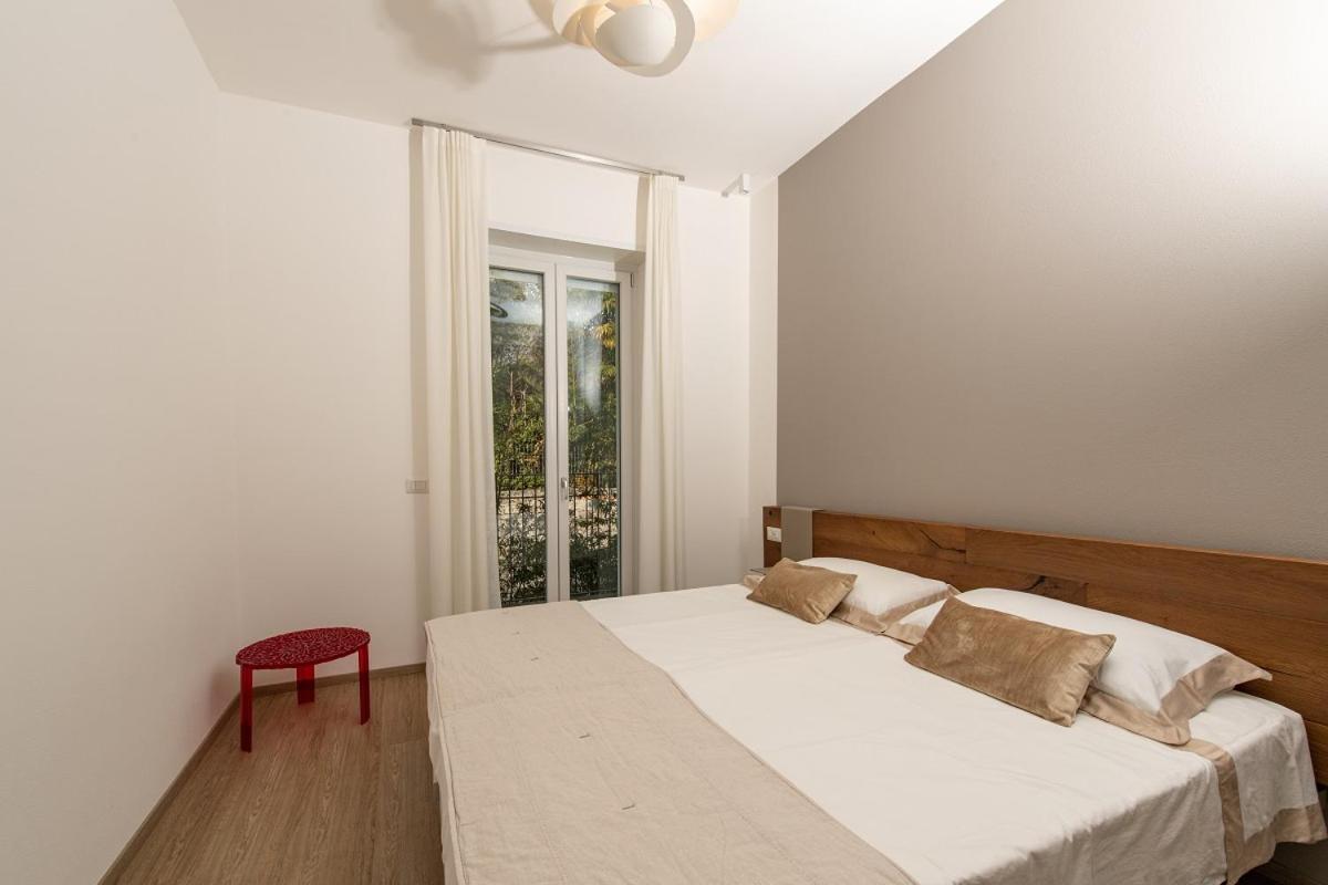 The View Appartement Baveno Kamer foto