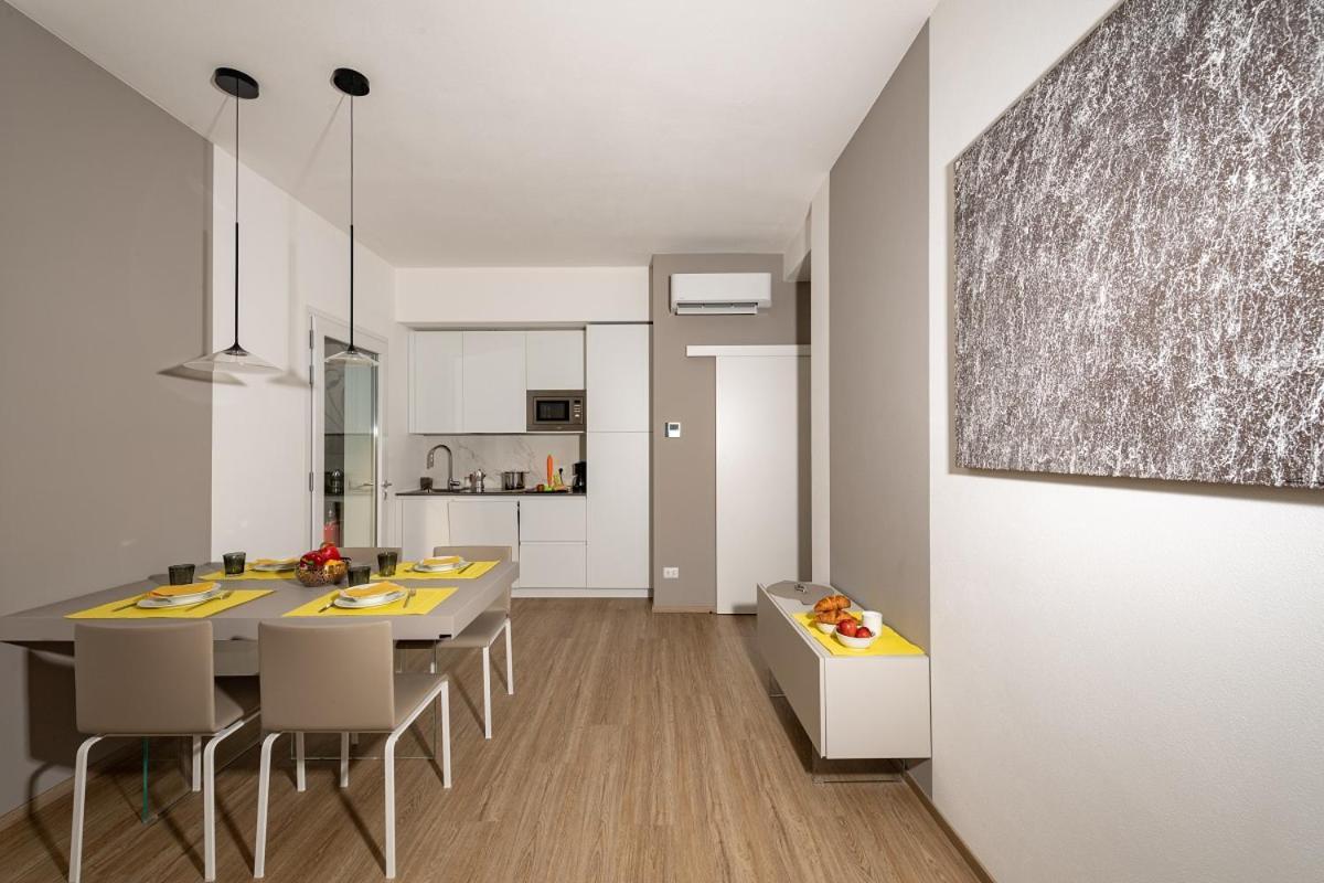 The View Appartement Baveno Kamer foto